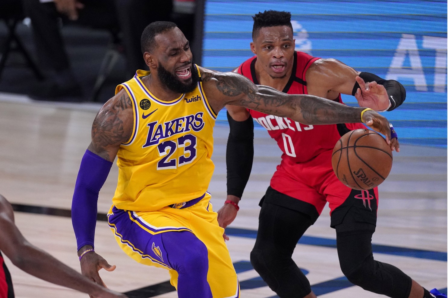 5 Things: Lakers take 3-1 series lead over Houston