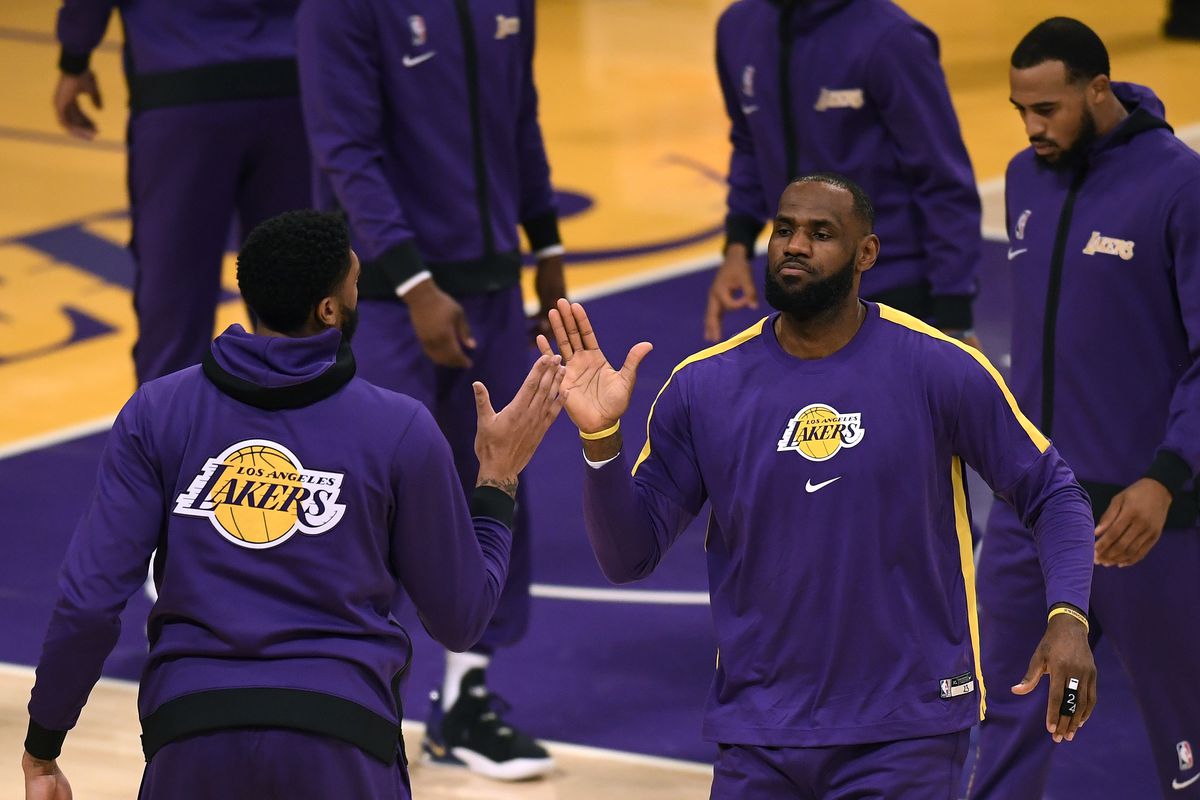 5 Things: The emergence of the Laker bench