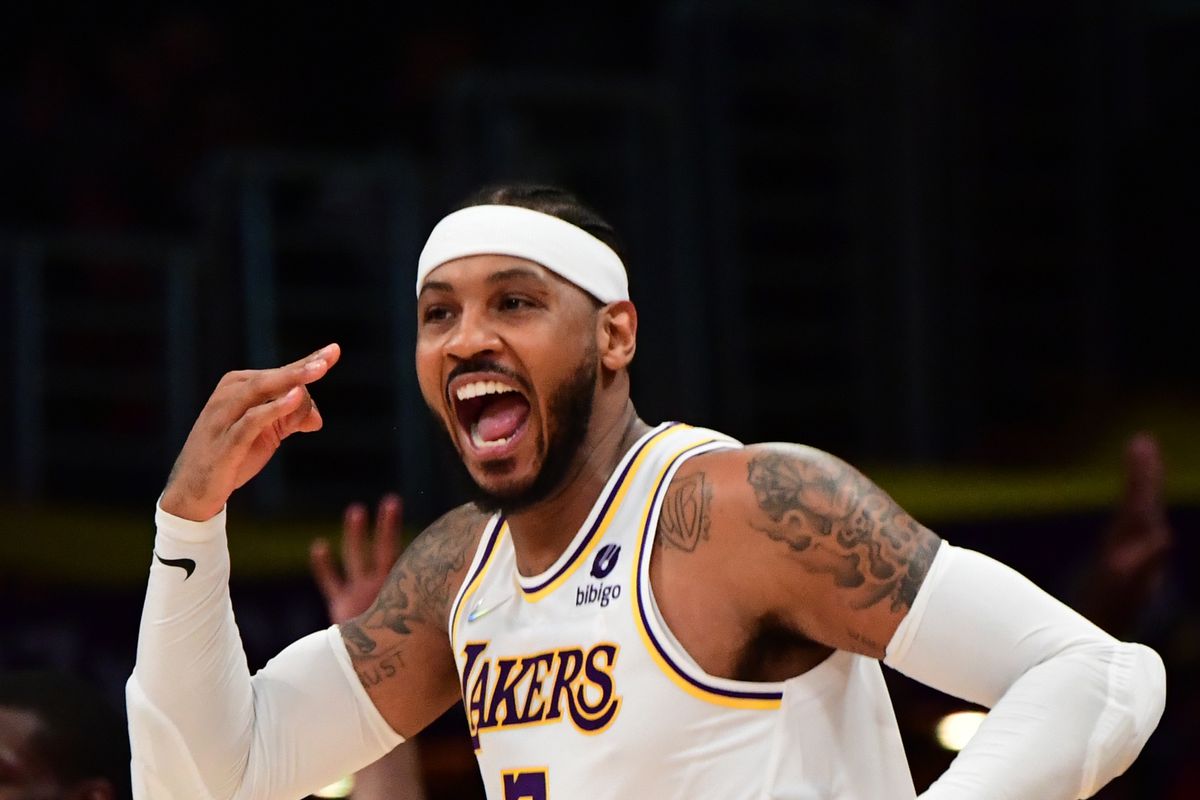5 Things: Lakers bench rises to the challenge in win over Memphis