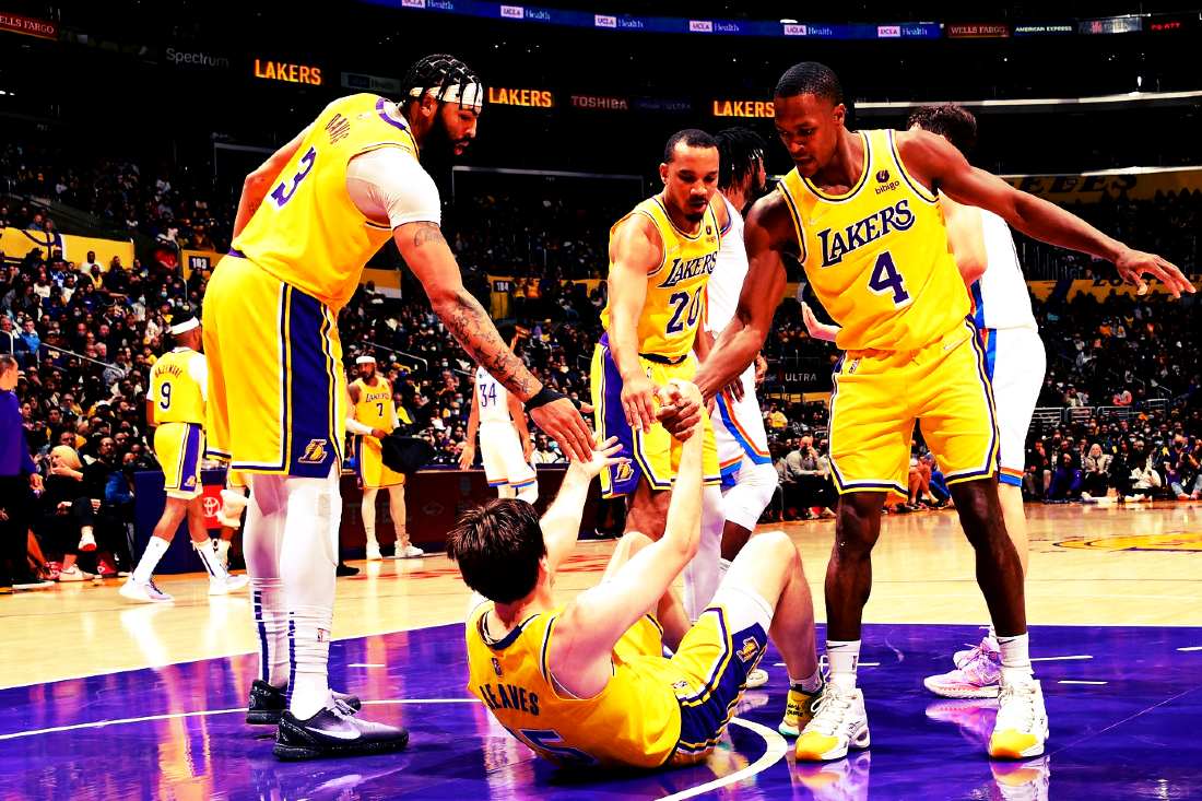 Lakers’ Starting Lineups and Depth Chart Slowly Starting to Crystallize