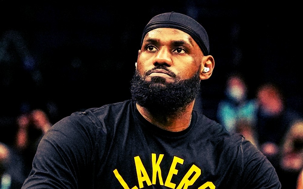 Four Possible Paths for LeBron James and Los Angeles Lakers This Summer